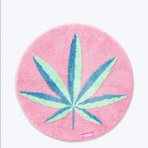 PINK COCO CHILL BATH MAT